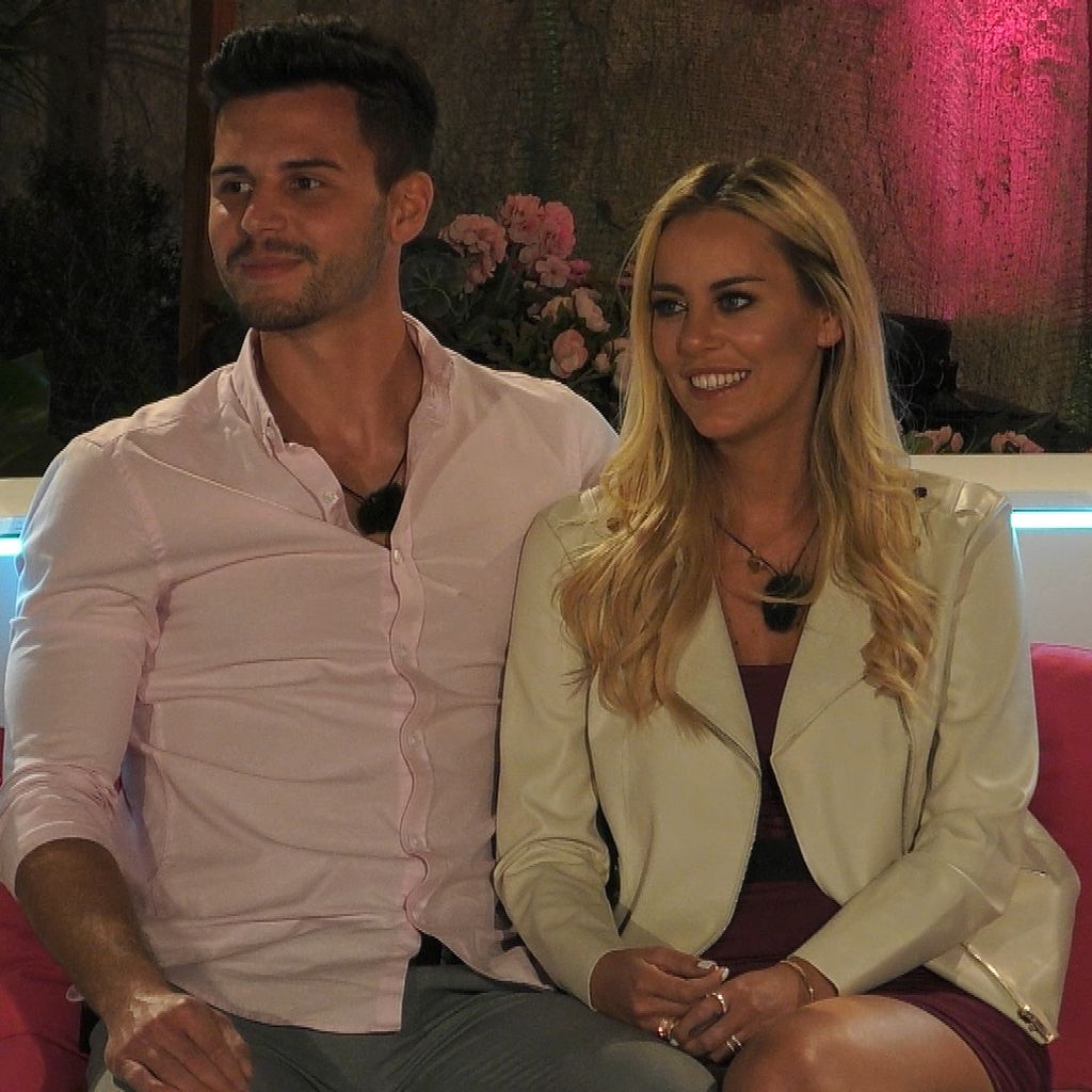 Dennis und Nicole bei der "Love Island"-Paarungszeremonie