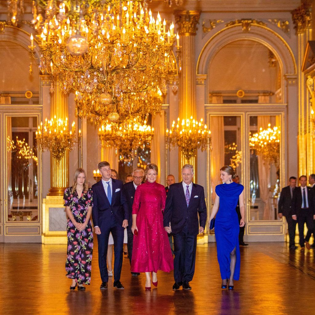 Der belgische König Philippe mit seiner Familie