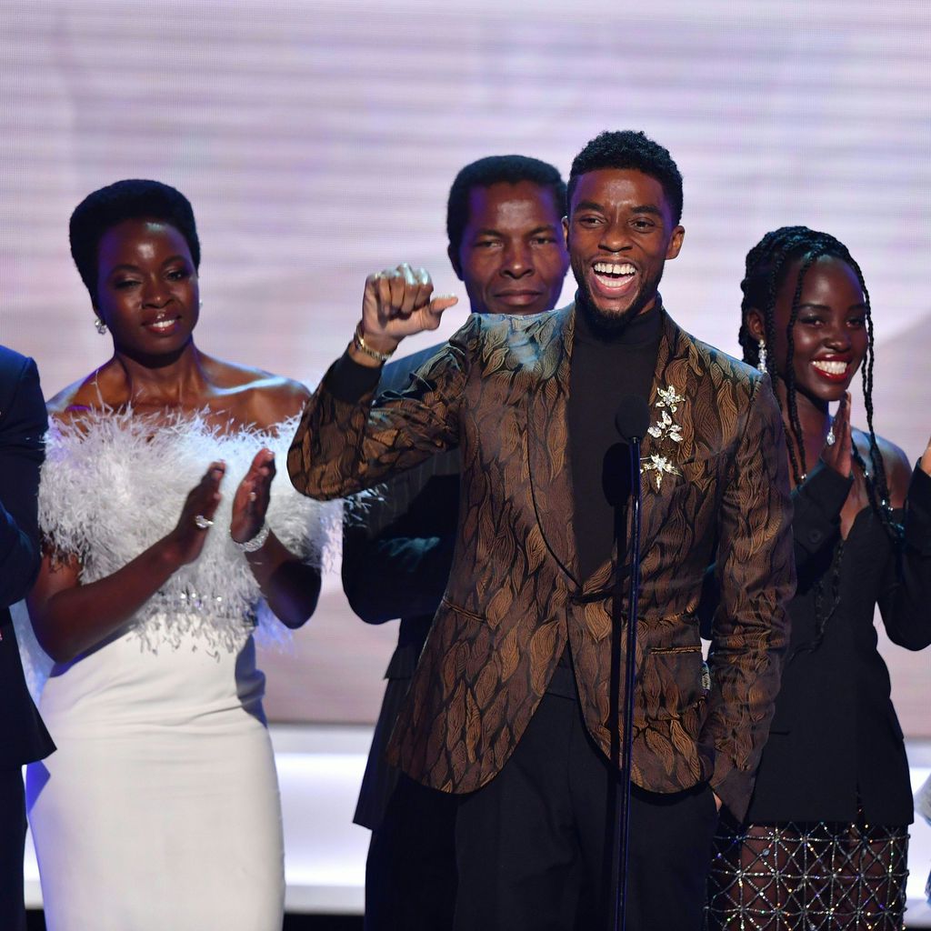 Michael B. Jordan, Danai Gurira, Chadwick Boseman, Lupita Nyong'o und Angela Bassett im Januar 2019