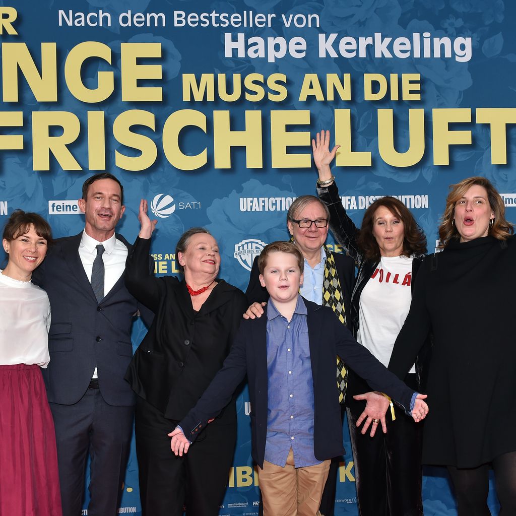 Der Cast von "Der Junge muss an die frische Luft" auf der Premiere in München