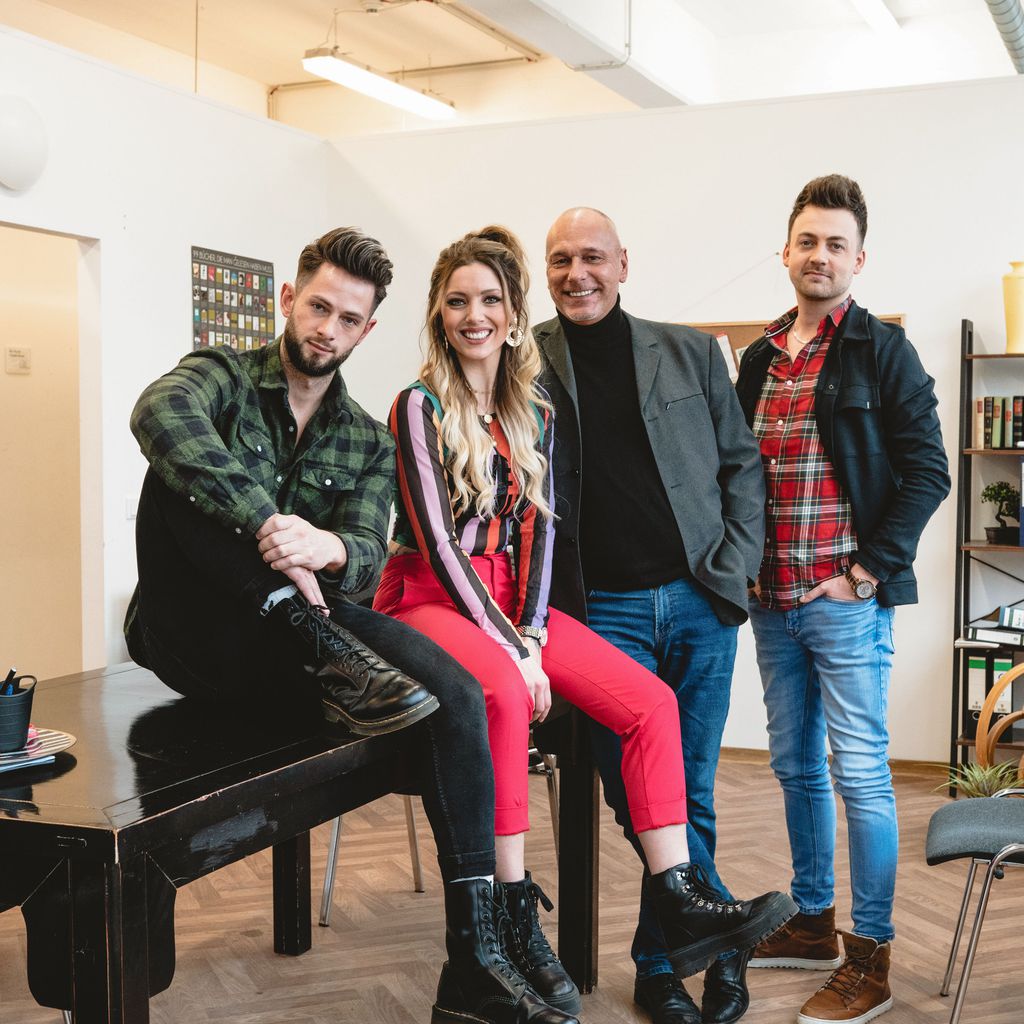 Der Cast von "Krass Schule – Die jungen Lehrer"