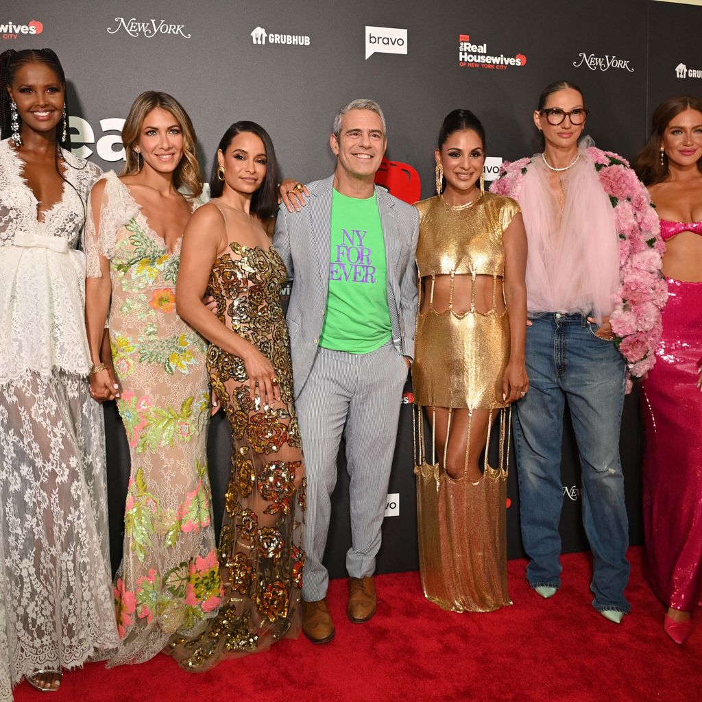 Der neue Cast von "Real Housewives of New York City" und Andy Cohen, Juli 2023
