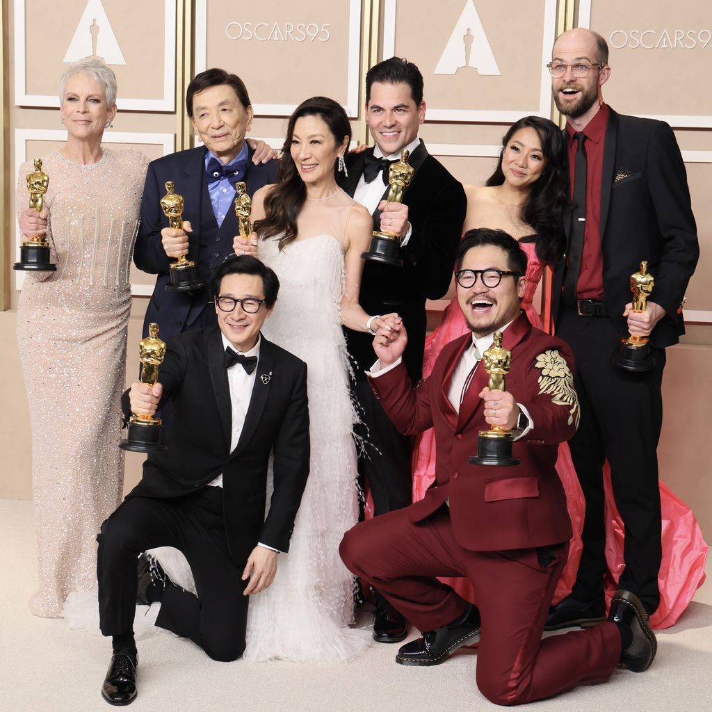 Der "Everything Everywhere All at Once"-Cast bei den Oscars 2023