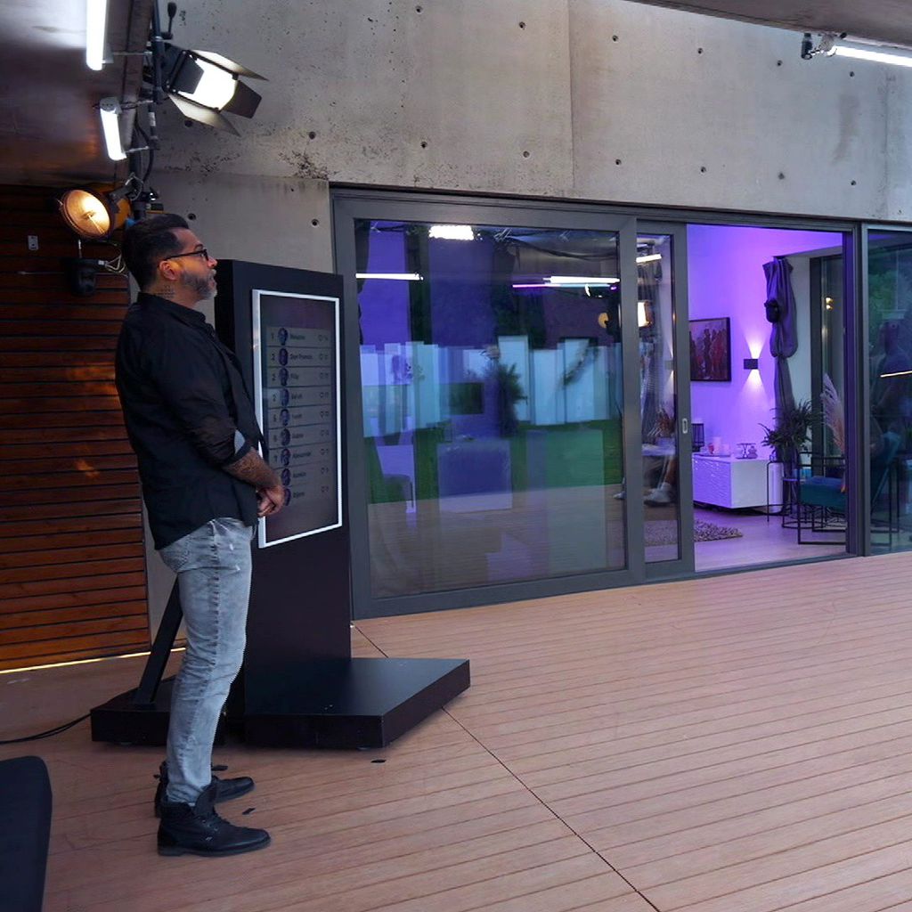 Der "Like Me – I'm Famous"-Cast in Folge zwei
