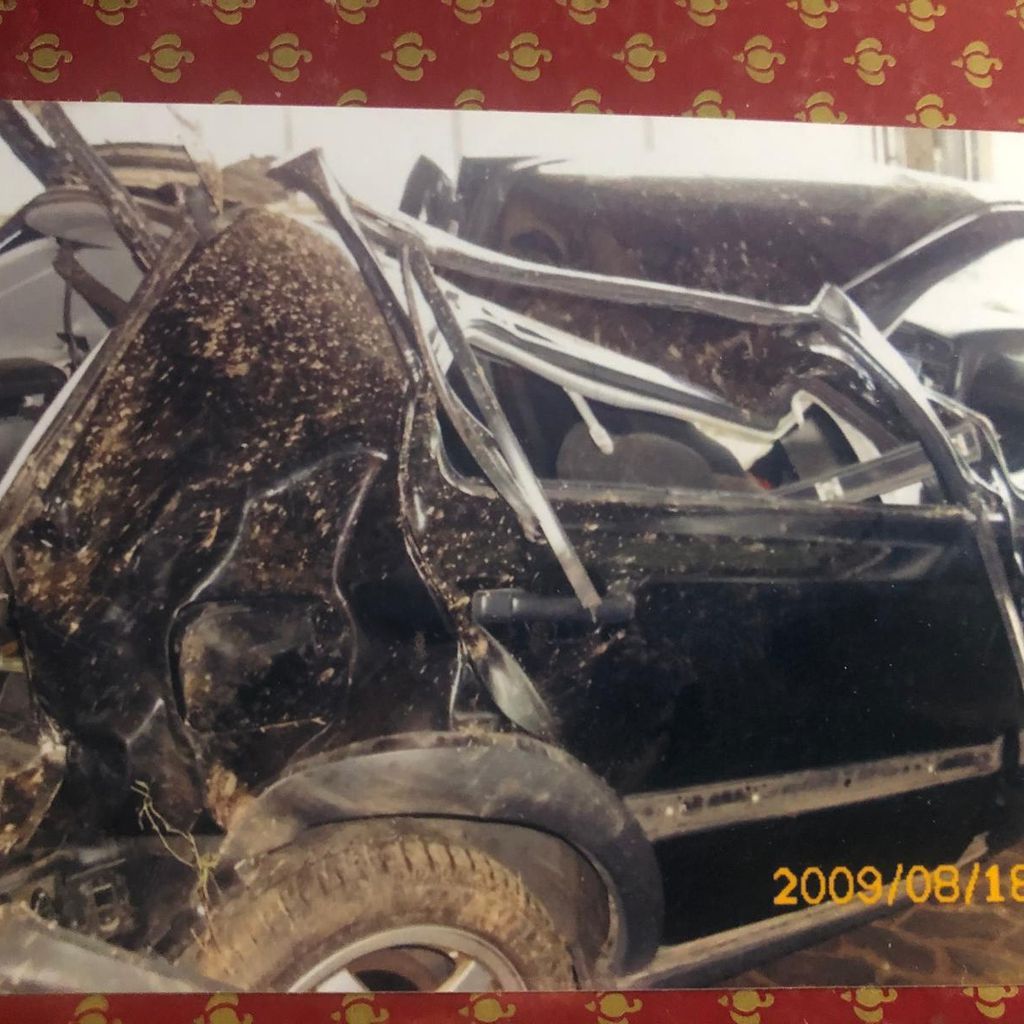 Der Unfallwagen von Elene Lucia Ameur