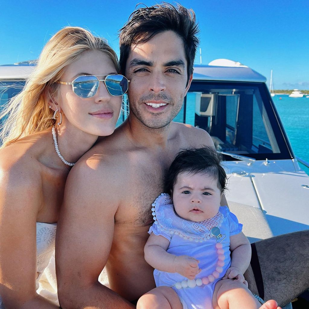 Devon Windsor und Johnny Dexter Barbara mit ihrer Tochter