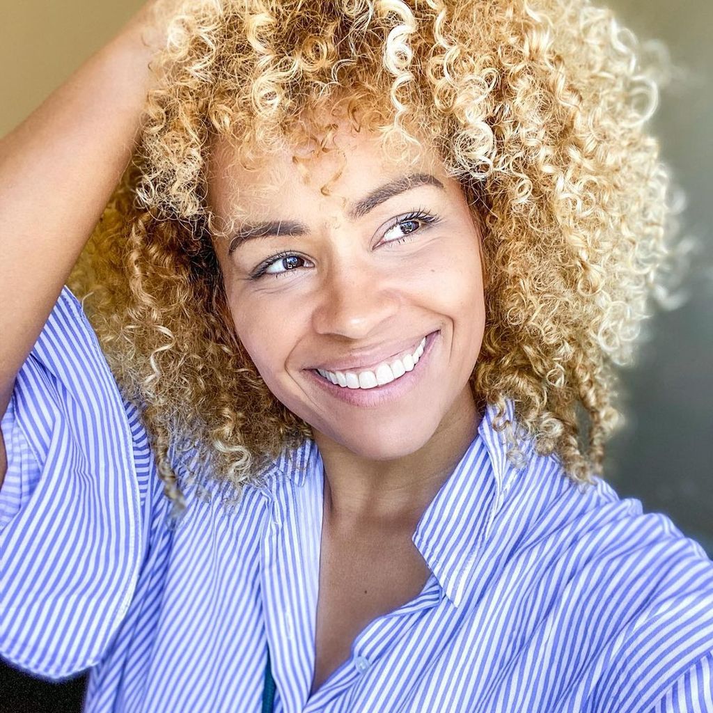 Diana Schneider lächelt