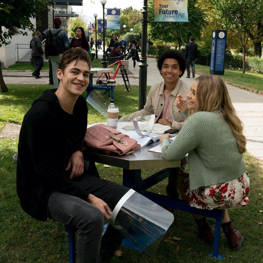 Hero Fiennes-Tiffin, Chance Perdomo und Josephine Langford im Oktober 2020