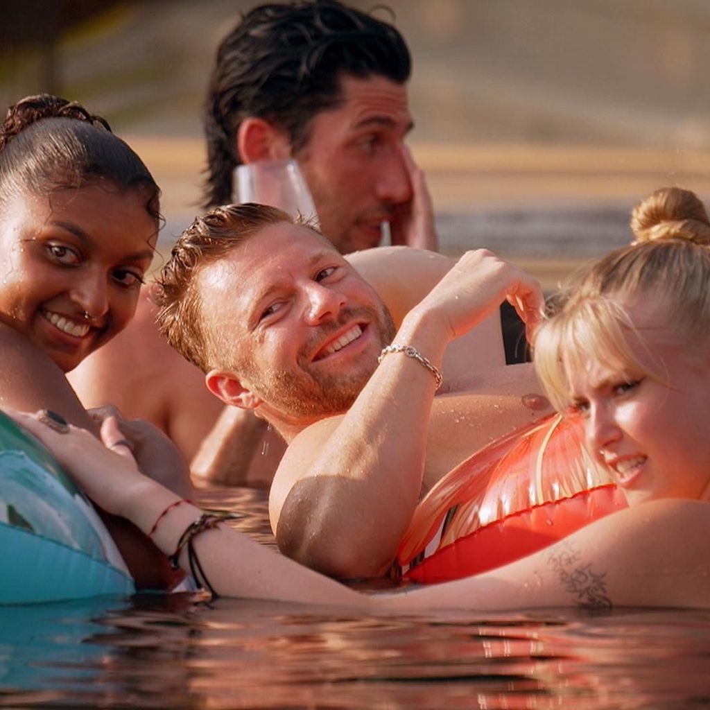 Akosua, Erik, Emma und Ferry (hinten), "Die Bachelorette"-Kandidaten
