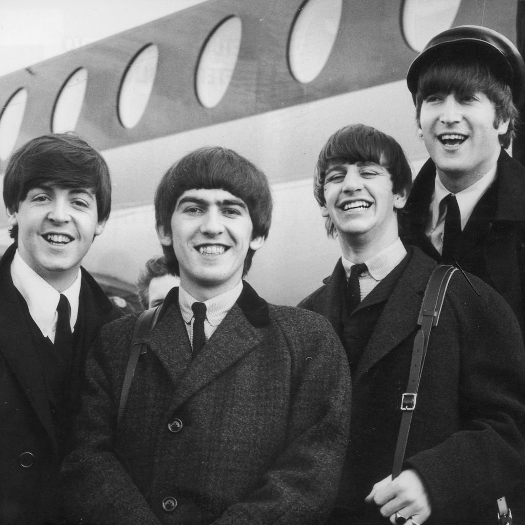 Die Beatles am Londoner Flughafen im Februar 1964