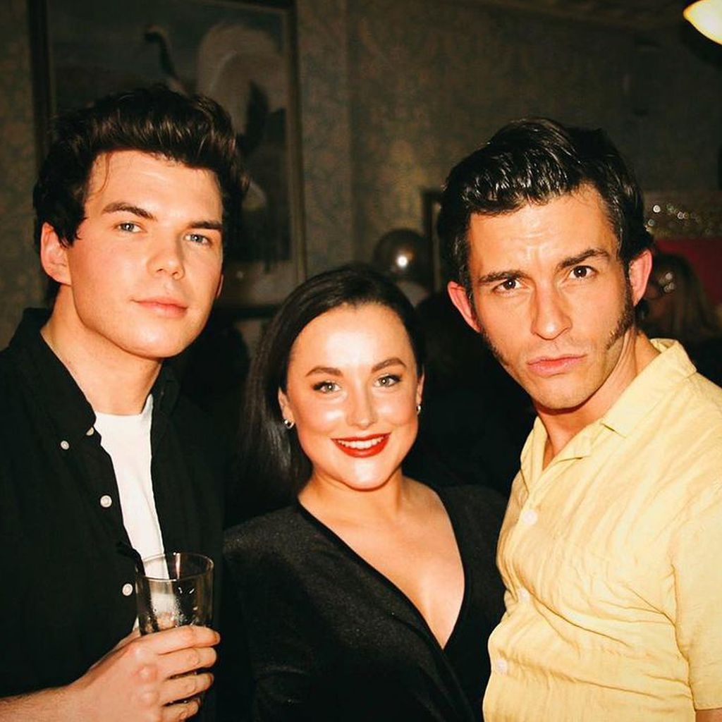 Luke Newton und Jonathan Bailey, Bridgerton-Darsteller