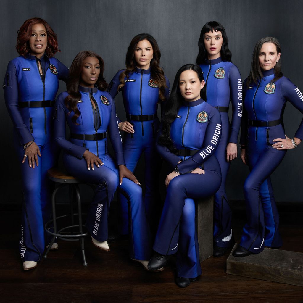 Die Crew der All-Expedition von Blue Origin, darunter Katy Perry, Lauren Sánchez und Gayle King