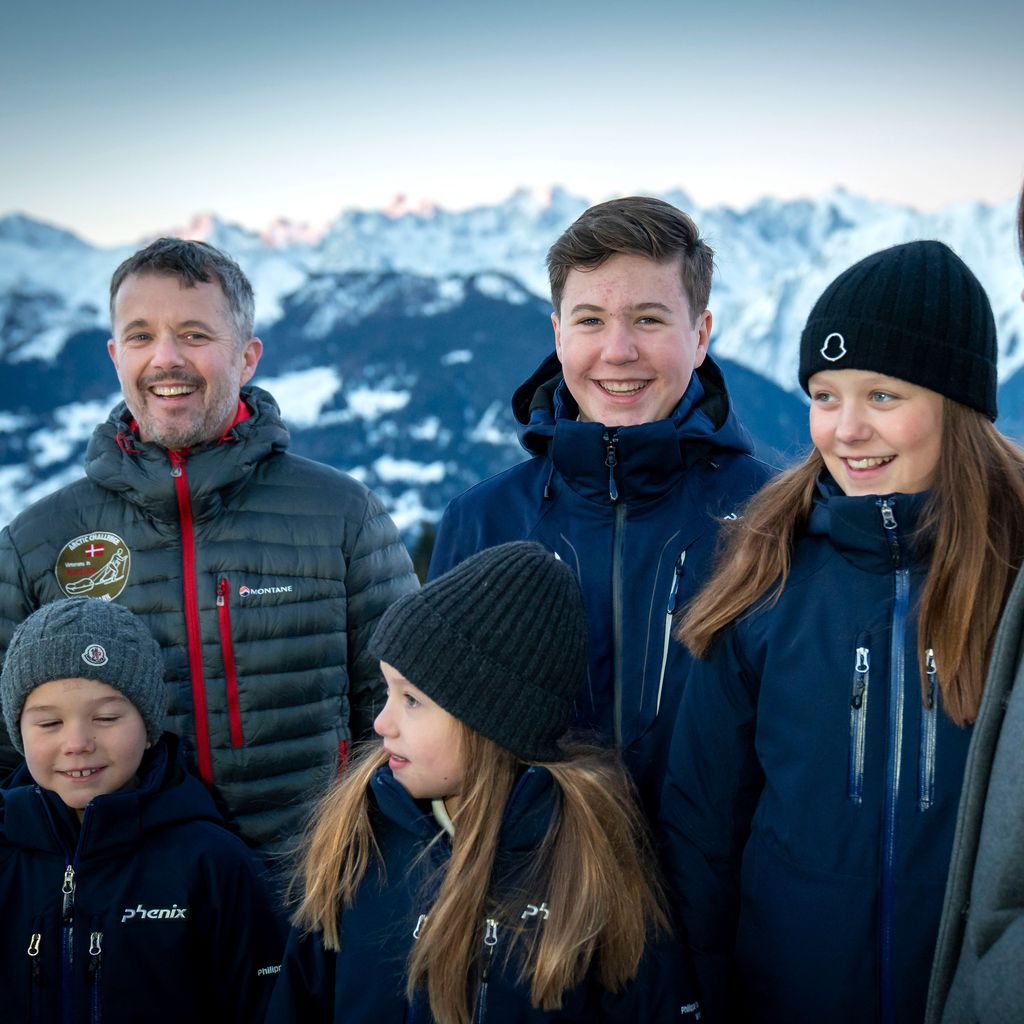 Prinz Frederik und Prinzessin Mary mit ihren Kindern in der Schweiz