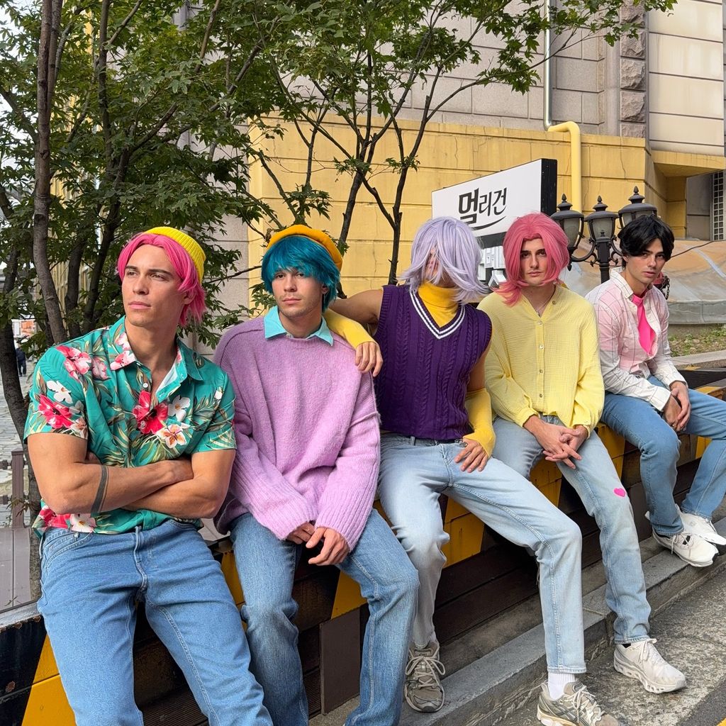 Die Elevator Boy als die Saja Boys von "KPop Demon Hunters"