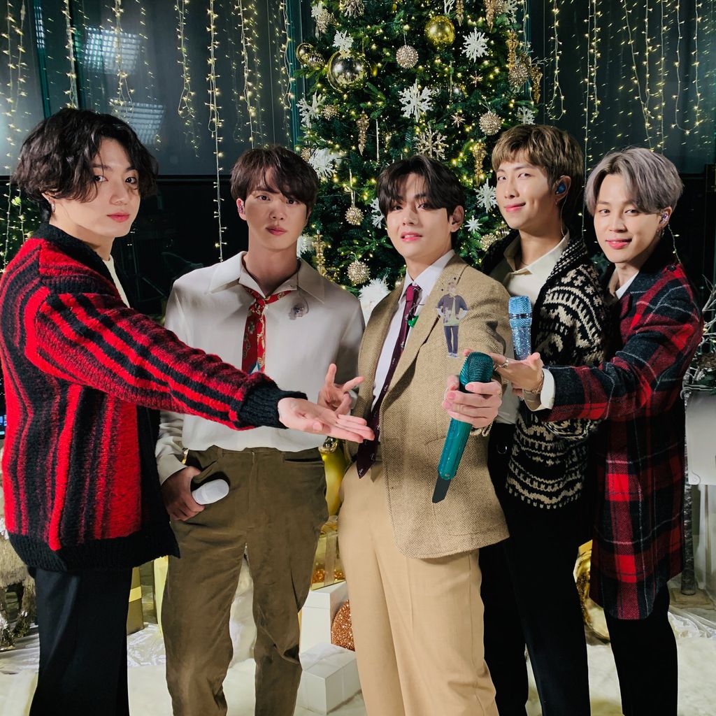 BTS hinter den Kulissen von "The Disney Holiday Singalong", 2020