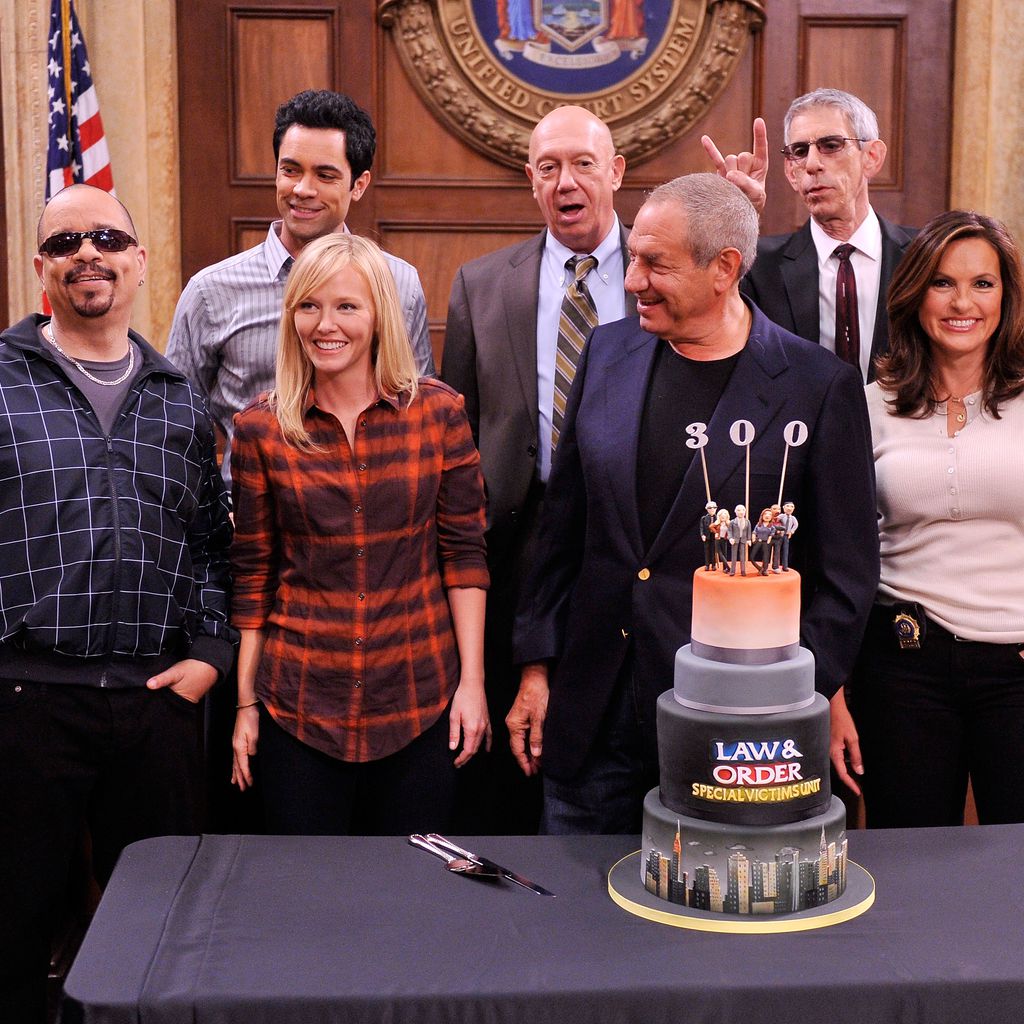 Die "Law & Order: SVU"-Crew bei der Feier zur 300. Folge