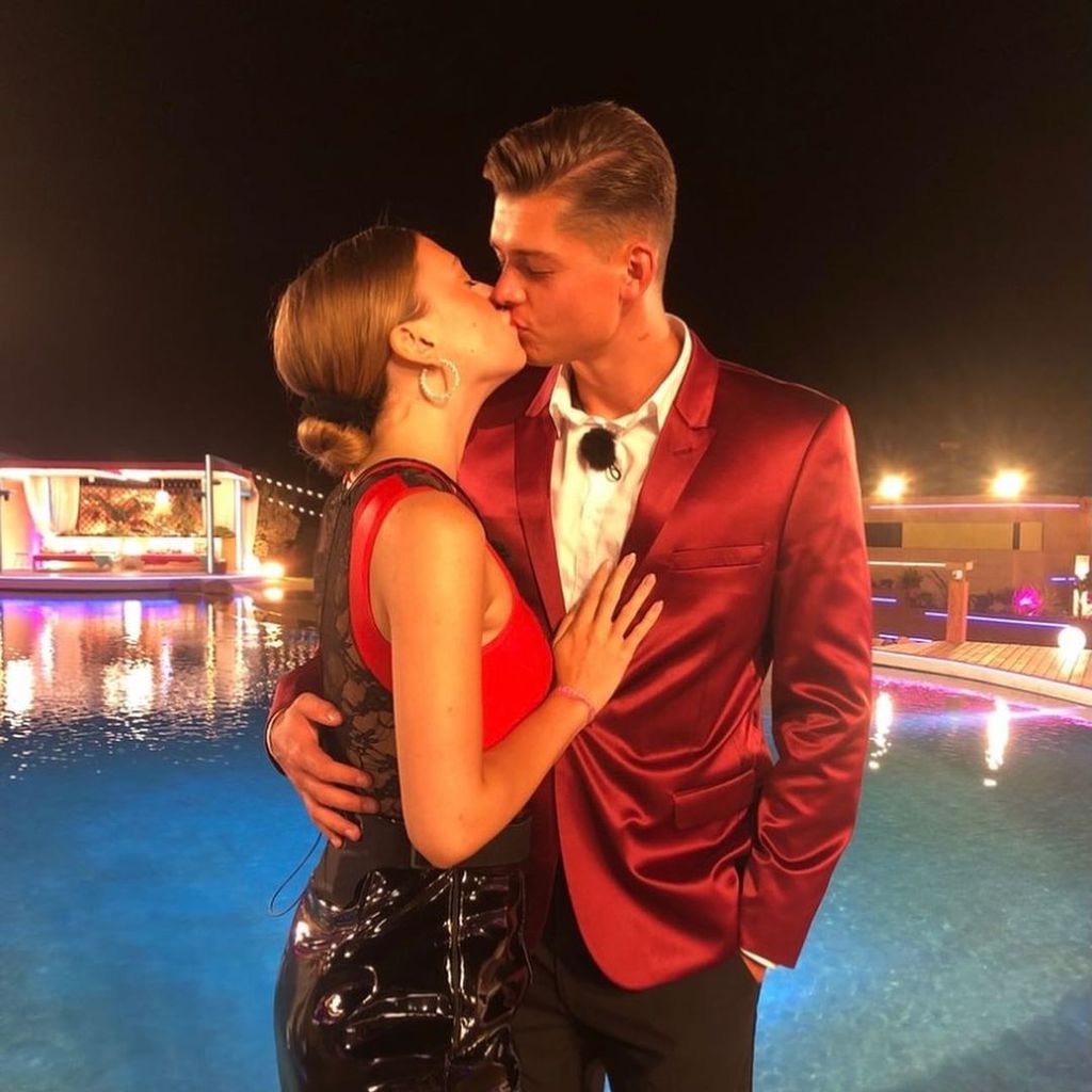 Die "Love Island"-Sieger Isabell Kremer und Robin Widmann