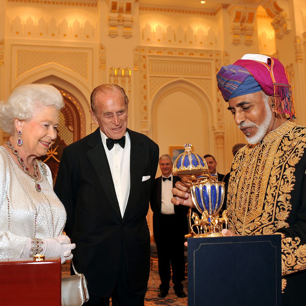 Die Queen, Prinz Philip und der Sultan des Omans in Maskat im November 2010
