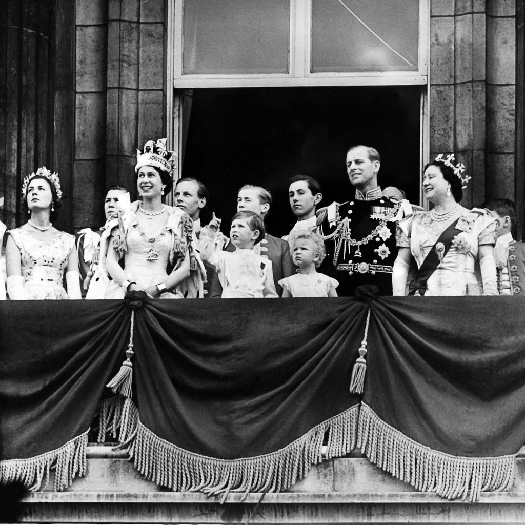 Die Royal Family bei der Krönung von Queen Elizabeth II., 1953