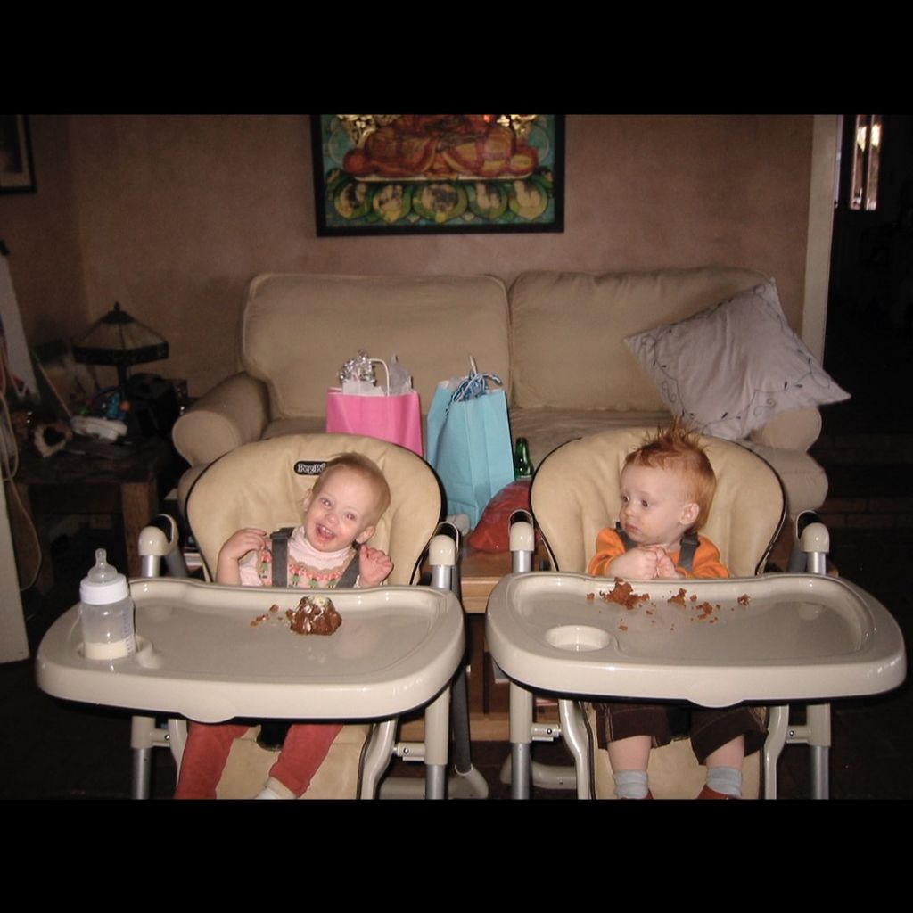 Die Zwillinge von Schauspielerin Julia Roberts als Kleinkinder