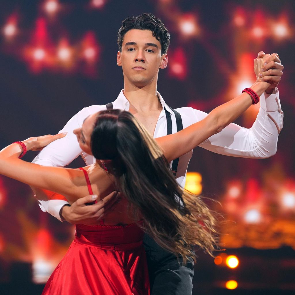 Diego Pooth und Ekaterina Leonova in der zweiten "Let's Dance"-Liveshow, 2025