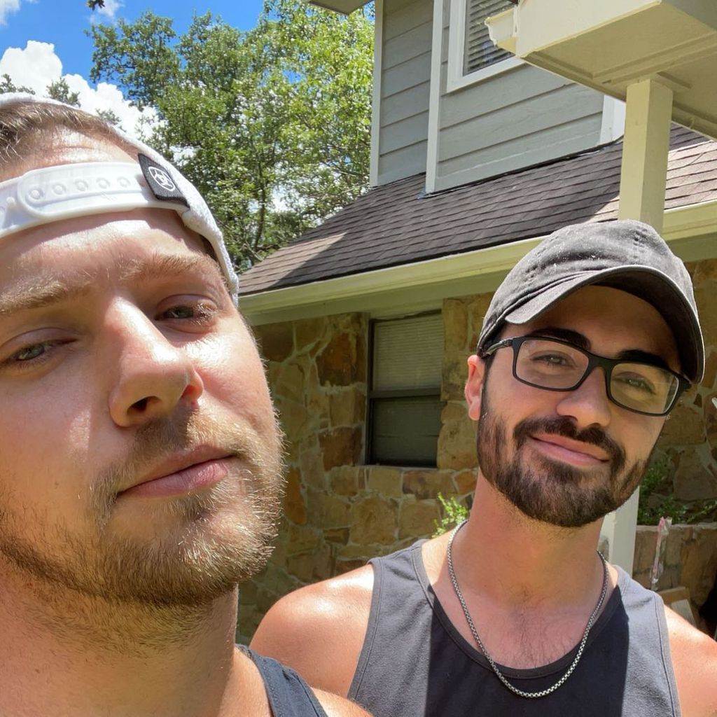 Dillon Passage und sein neuer Freund John