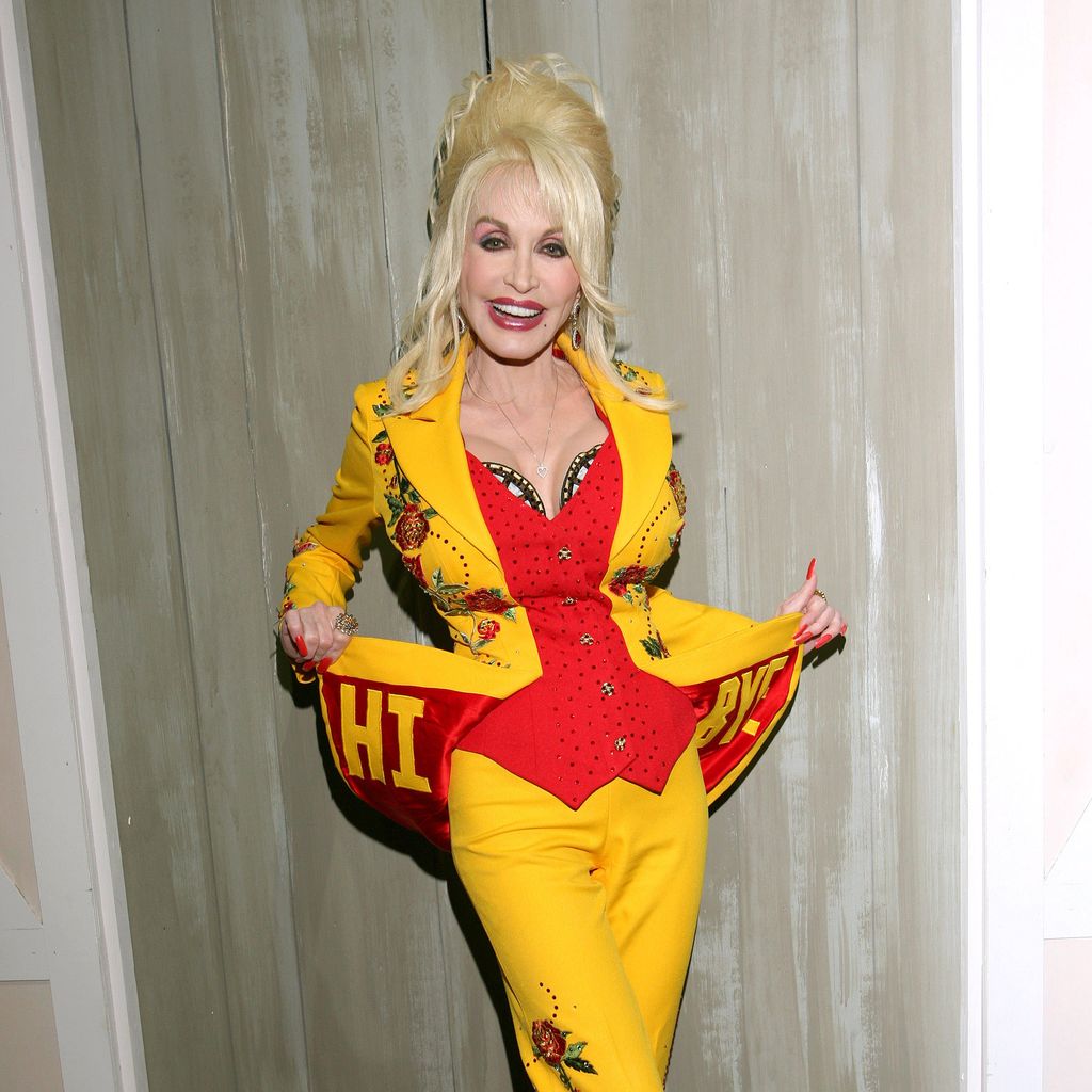 Dolly Parton bei ihrem Tribute an Porter Wagoner während der 23. Eröffnung von Dollywood in Pigeon Forge, 2008
