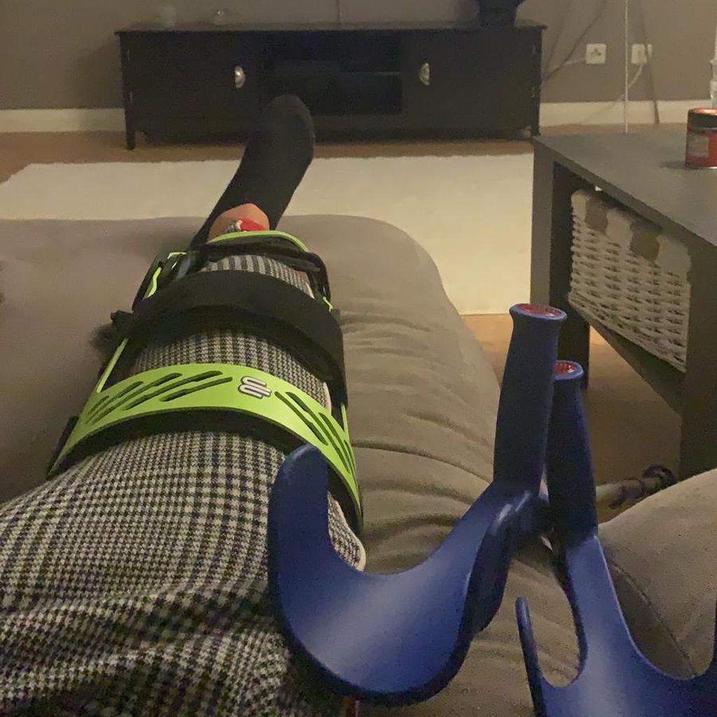 Domenico De Ciccos Bein nach seiner Knie-OP