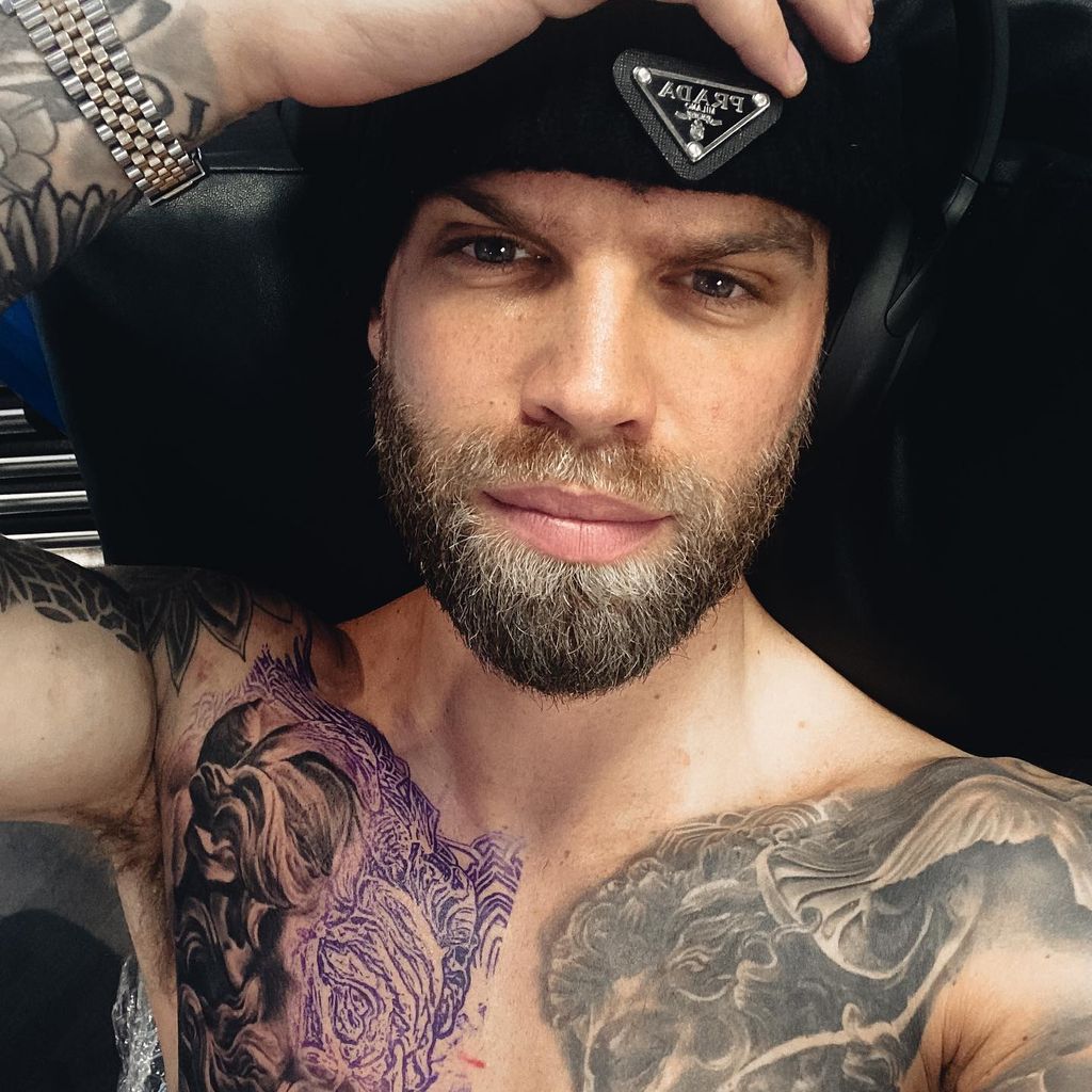 Dominic Lever, Blogger