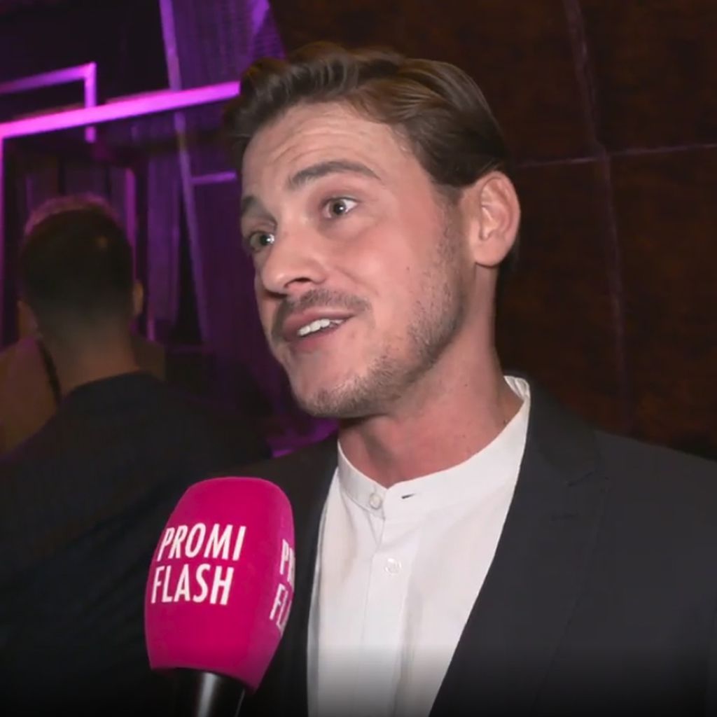 Dominic Smith im Promiflash-Interview, Dezember 2019