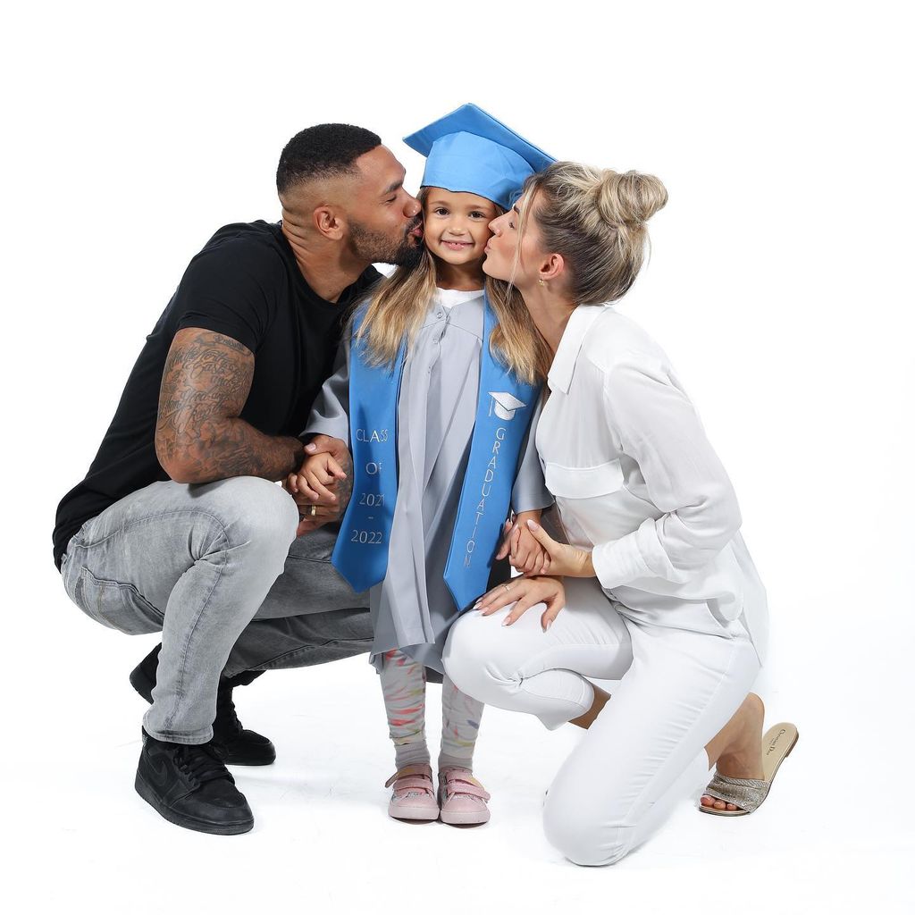 Dominic und Sarah Harrison mit ihrer Tochter Mia Rose