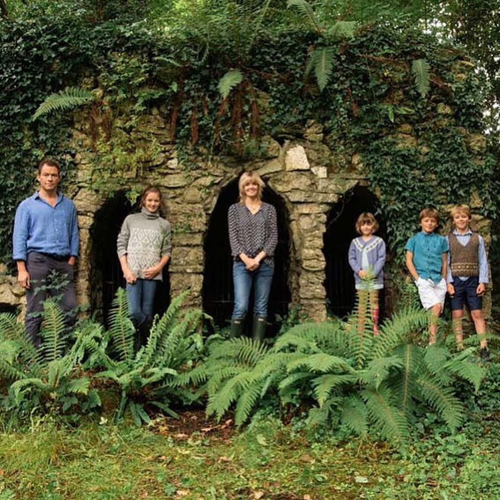 Dominic West mit seiner Familie auf Schloss Glin