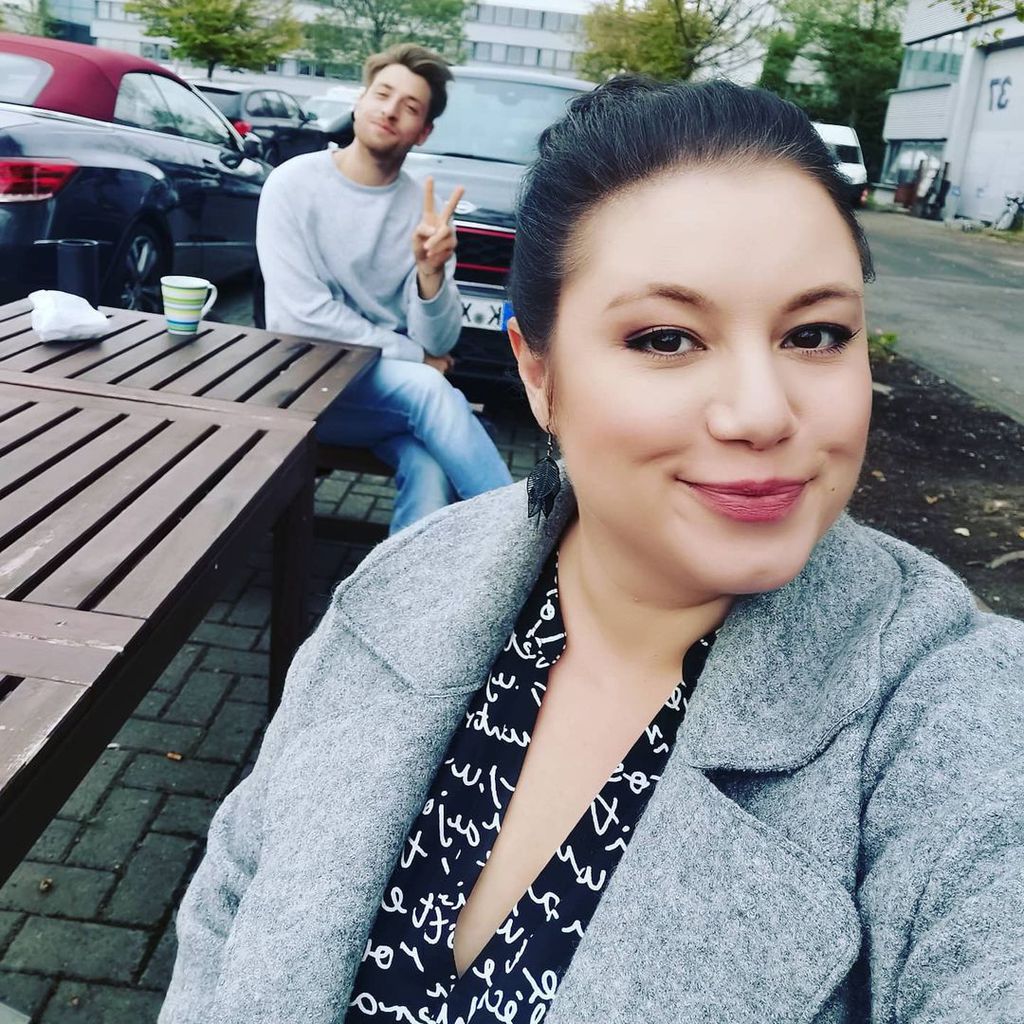 Dominik Flade und Julia Augustin am Set von "Alles was zählt" in Köln im September 2020