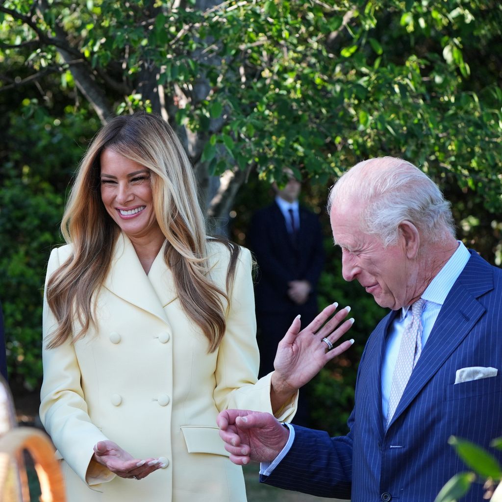 Donald Trump, Melania Trump und König Charles III im Garten des Weißen Hauses während des Staatsbesuchs im April 2026