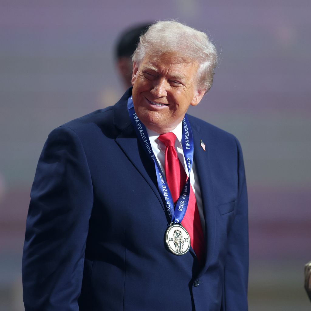 Donald Trump erhält bei der Fifa-WM-2026-Auslosung den "FIFA-Friedenspreis"