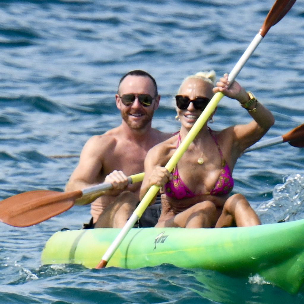Donatella Versace auf Sardinien, 2020