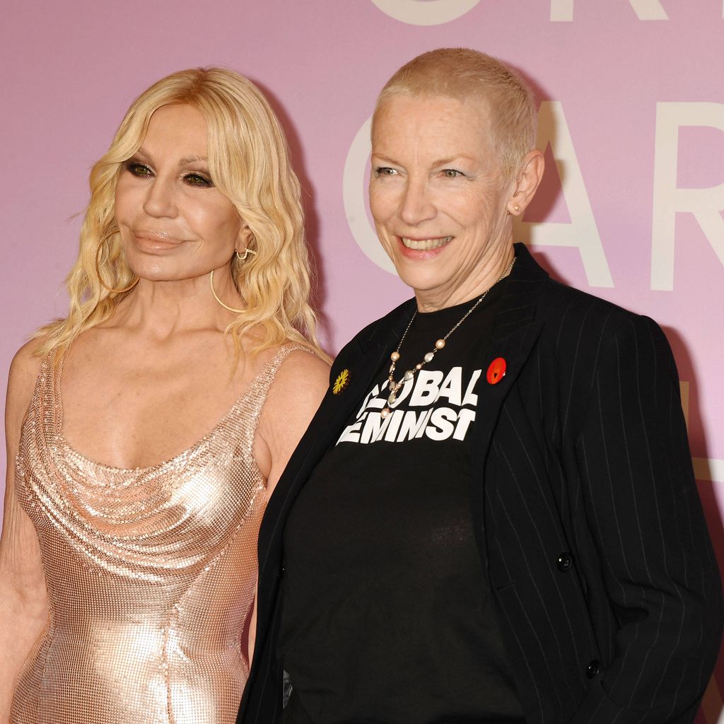 Donatella Versace und Annie Lennox bei den Green Carpet Fashion Awards 2024