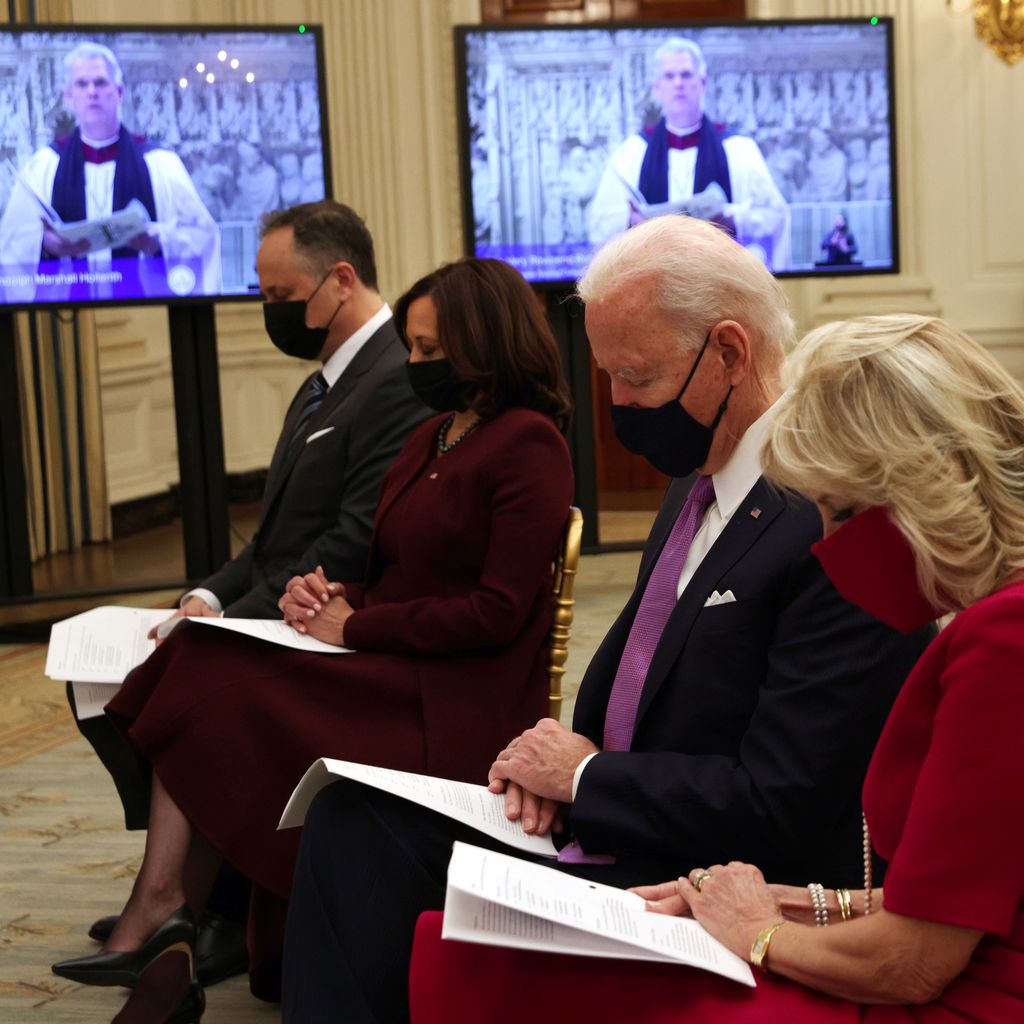 Doug Emhoff, Kamala Harris, Joe Biden und Jill Biden bei einem Gottesdienst, Januar 2021