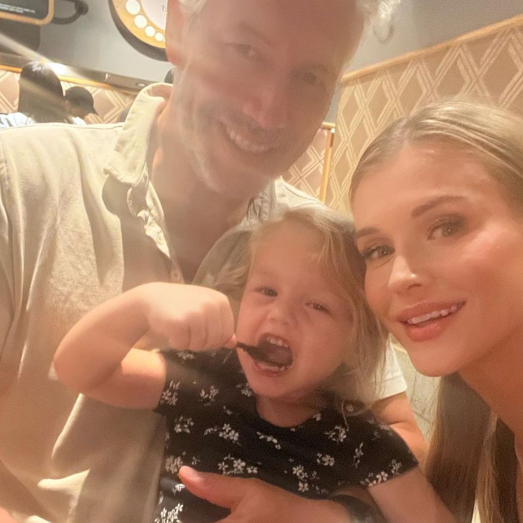 Douglas Nunes, Joanna Krupa und ihre gemeinsame Tochter, 2022
