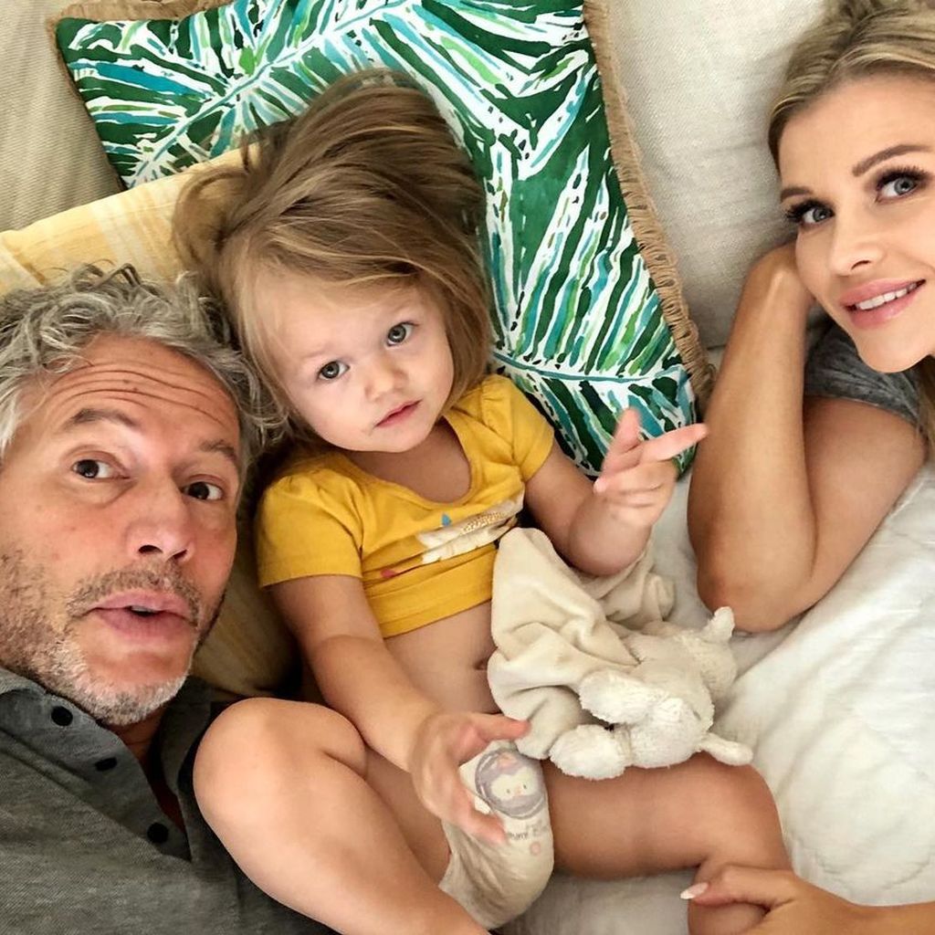 Douglas Nunes und Joanna Krupa mit ihrer Tochter