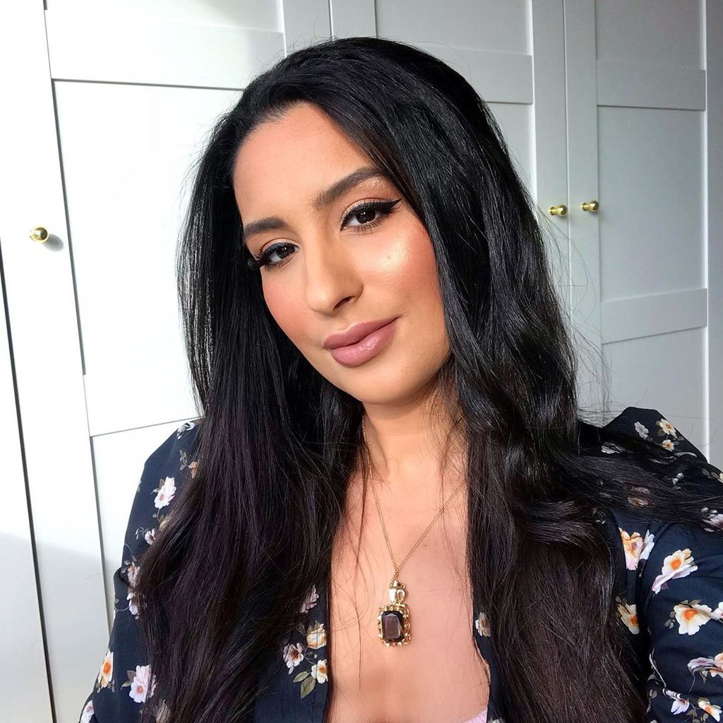 Dounia Slimani, Netz-Star