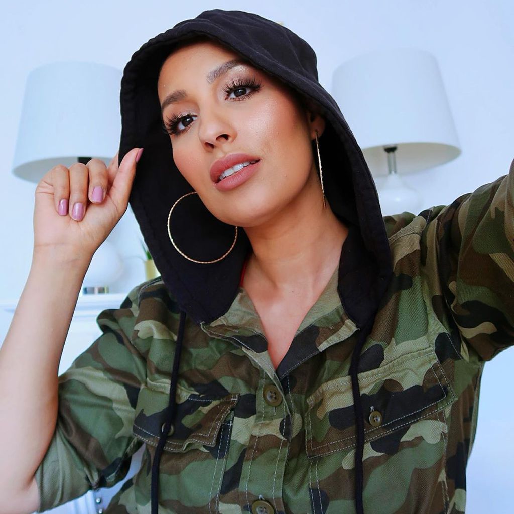Dounia Slimani, YouTuberin