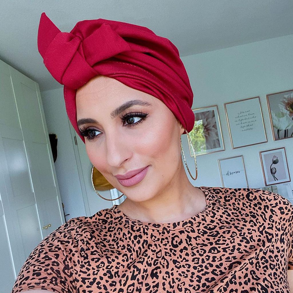 Dounia Slimani, Beauty-Influencerin