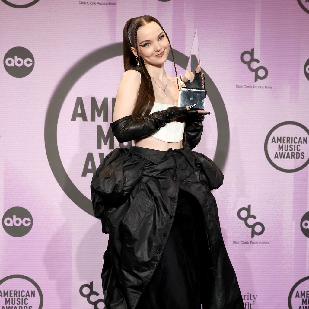 Dove Cameron, AMAs 2022