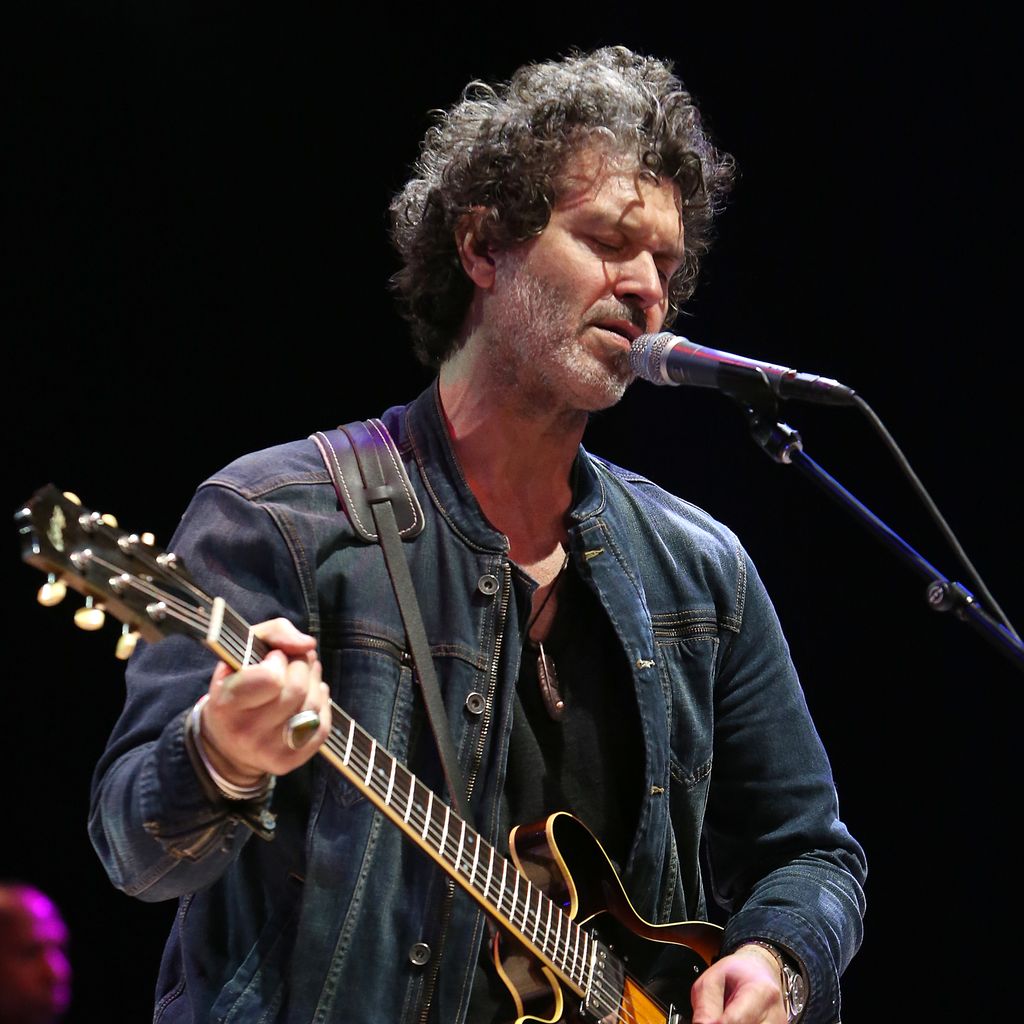 Doyle Bramhall II bei einem Benefizkonzert in Los Angeles im Oktober 2018