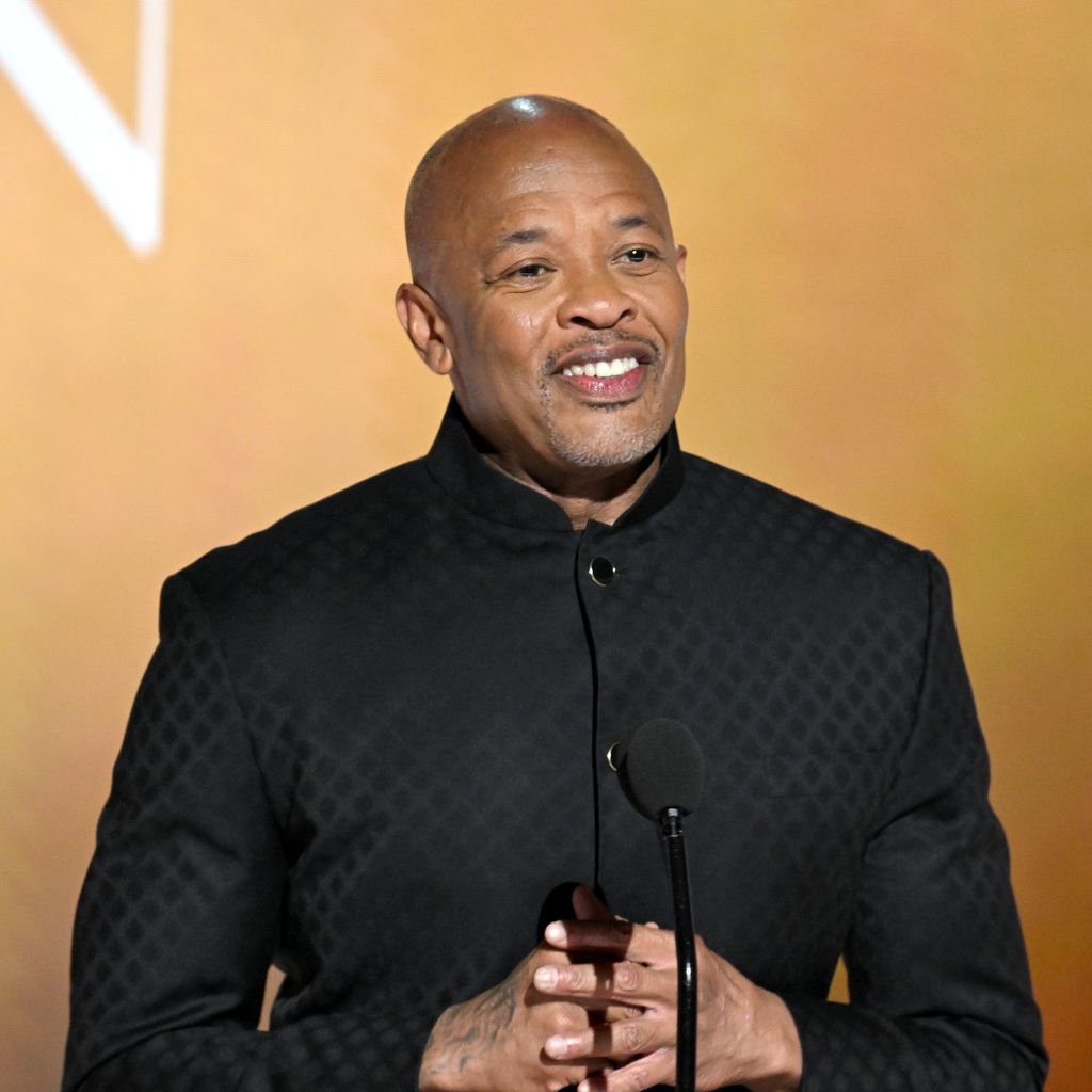 Dr. Dre spricht bei den BET Awards 2025 im Peacock Theater in Los Angeles