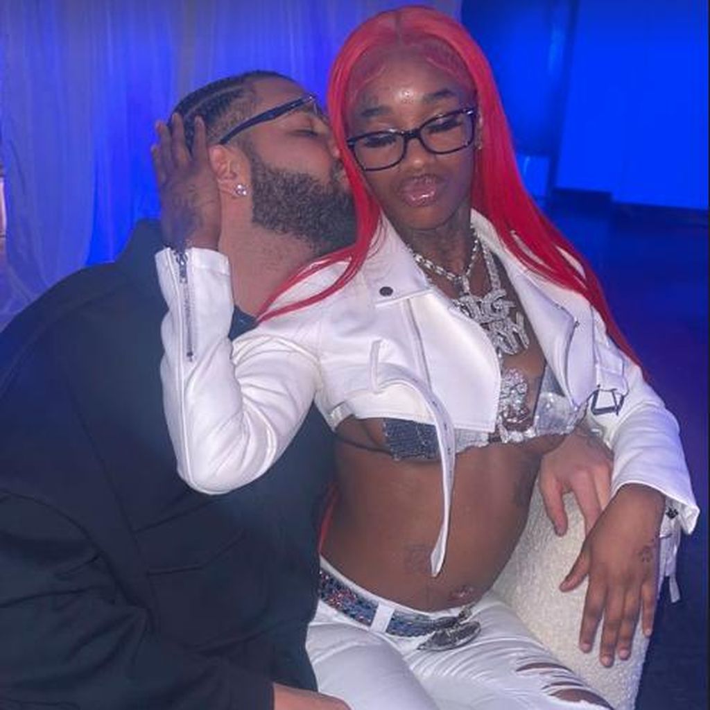 Drake küsst die Rapperin Sexyy Red