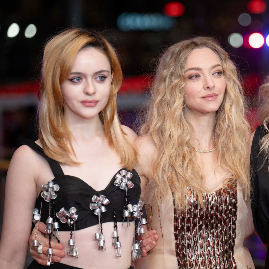 Viola Prettejohn,  Amanda Seyfried und Mona Fastvold bei der Premiere von "The Testament of Ann Lee"