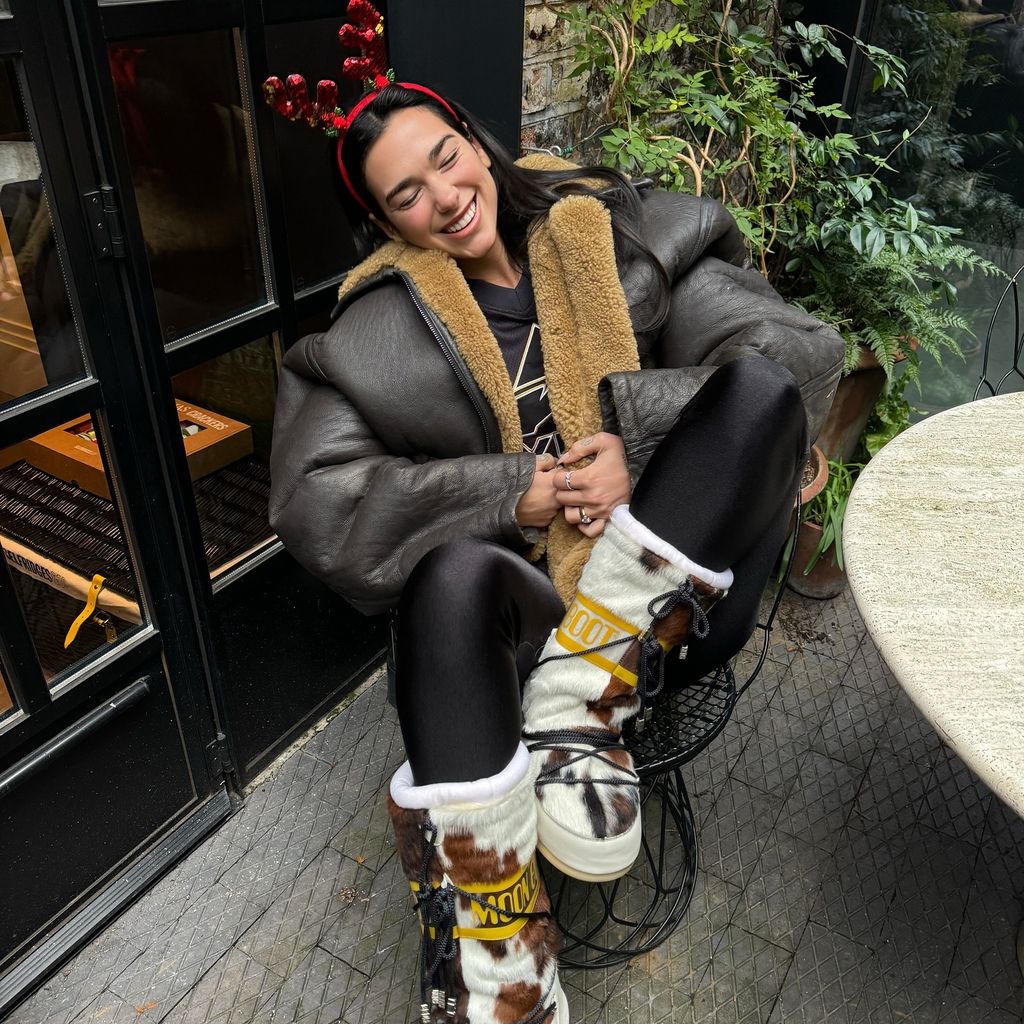 Dua Lipa, Dezember 2024