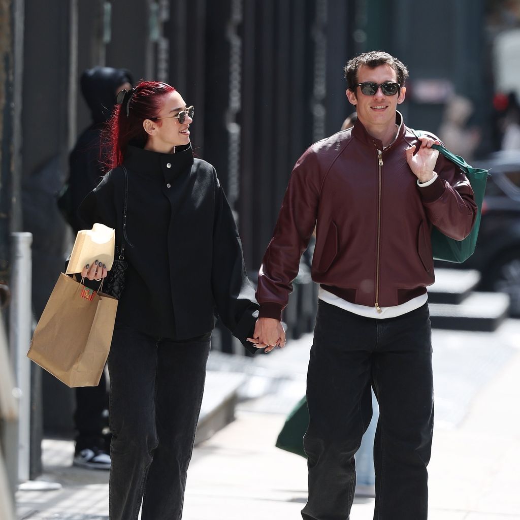 Dua Lipa und Callum Turner, April 2024